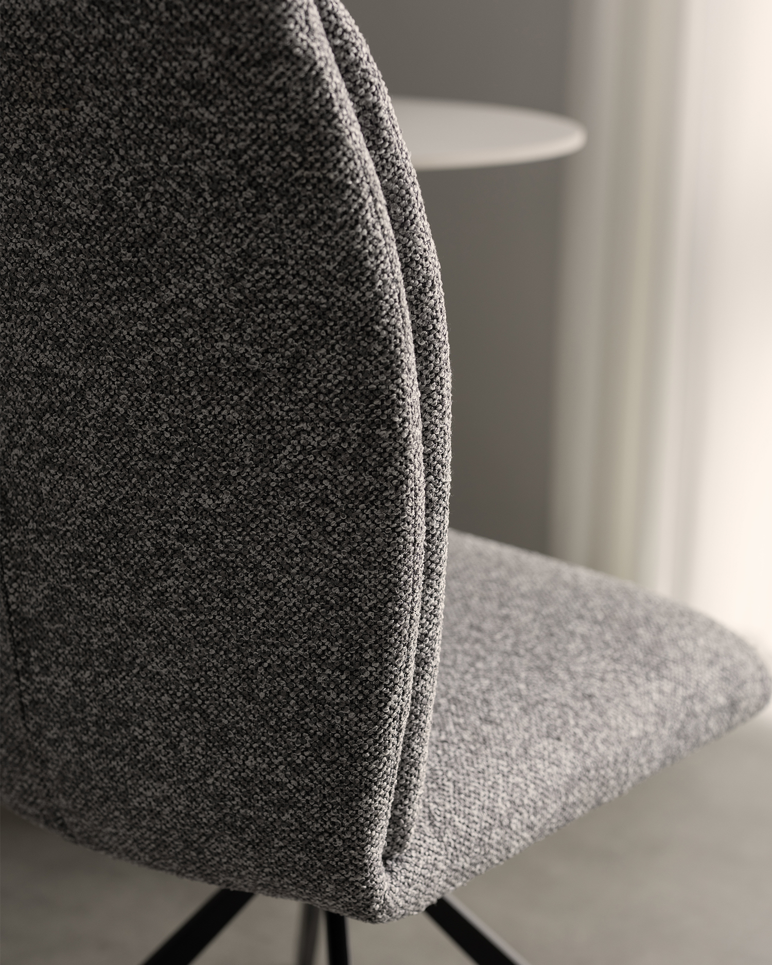 Minimalistisk svingbar spisestoler Minimalistisk svingbar spisestoler